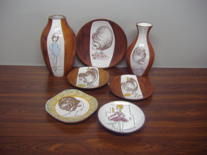 Aalten keramiek - lot met 7 items met vrouwen kopjes waarvan 5 x Teak