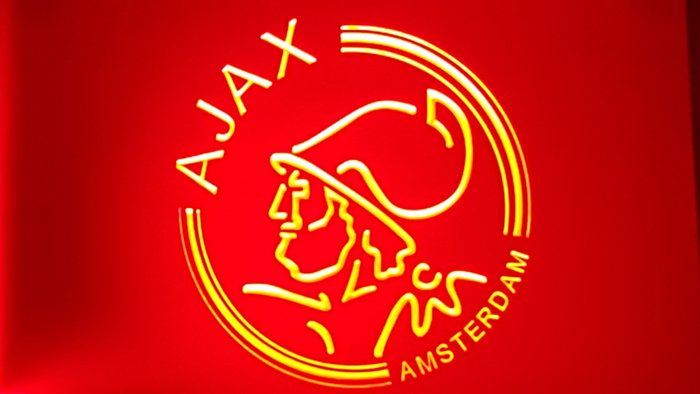 AFC AJAX, Logo in rood Led neon verlichting. - Catawiki