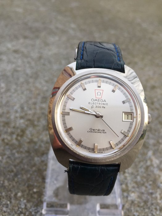 omega f300 watch