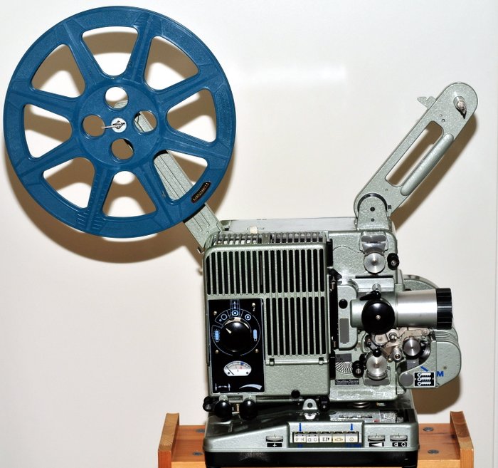 Siemens 2000 16-mm film projector. 1966