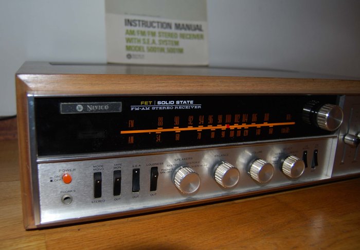 Vintage Nivico Model 5001 FM/AM Stereo Receiver amplifier