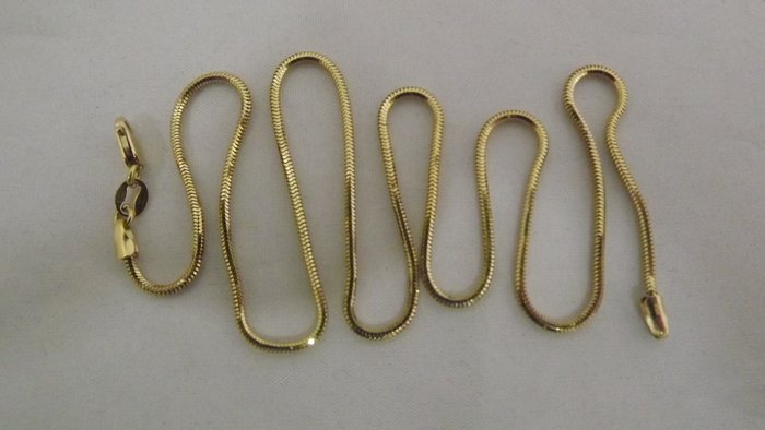 Goldene Rattenschwanz-Halskette
