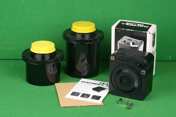 ontwikkel set: daglicht LPL dayroll deluxe film loader (35mmfilm) in doos, GEPE ontwikkeltank (2x35mm film) ,HP combina ontwikkeltank (1x35mm) 