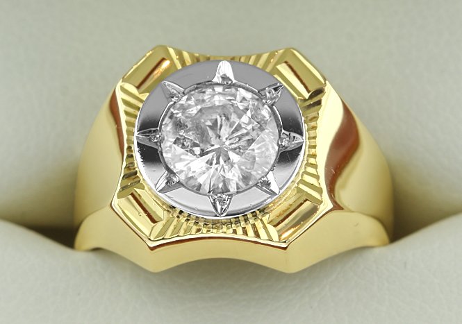 Men's 18kt White and Yellow Gold IGI certified 1.50+ct Solitair Diamond