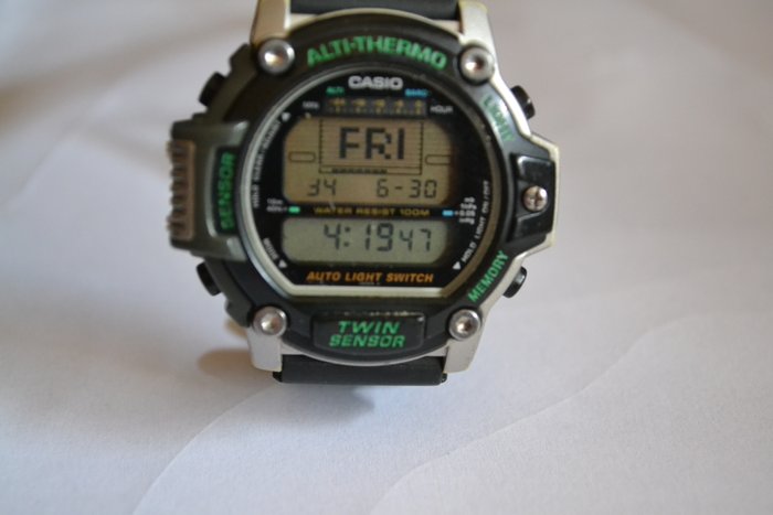 CASIO PRT-30 PROTREK - Men's wristwatch 