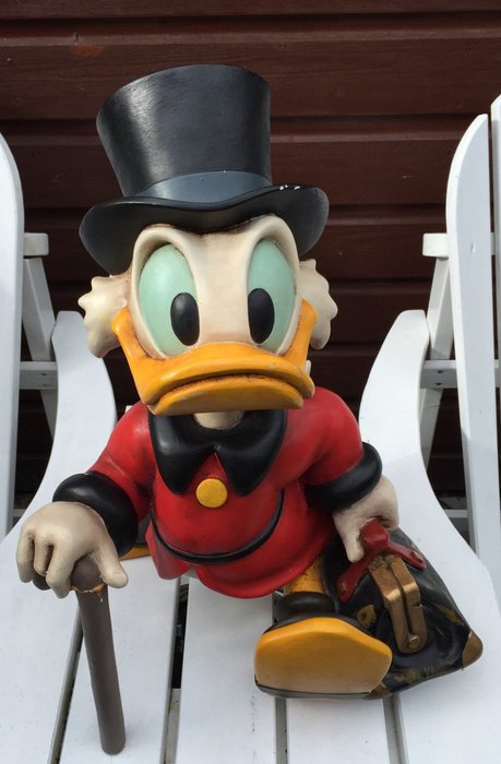 Disney - Scrooge McDuck statue with suitcase full of money - polyresin

