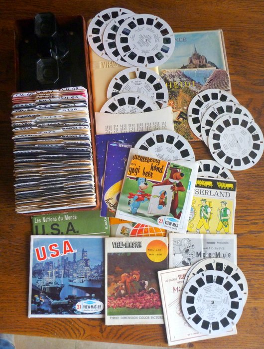LARGE LOT VIEW MASTER: CA 120 DISCS IN BOX + VIEWER