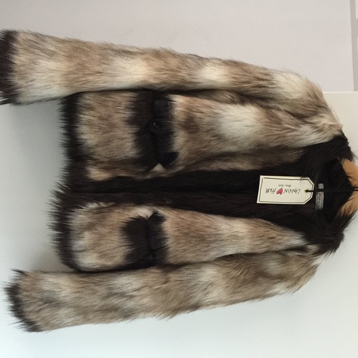 H\u0026M – 2 faux fur coats - Catawiki