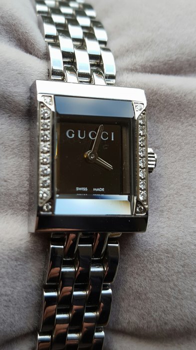 gucci g frame diamond watch