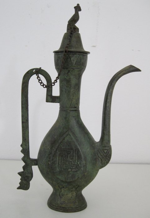 Chinese patinated bronze decorative jug - 2nd half of 20th century