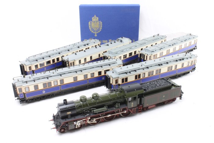 Märklin H0 - 2681 - Complete keizerlijke trein van Keizer Wilhelm II, 4 verschillende sets