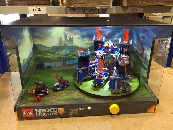 lego nexo knights the fortrex