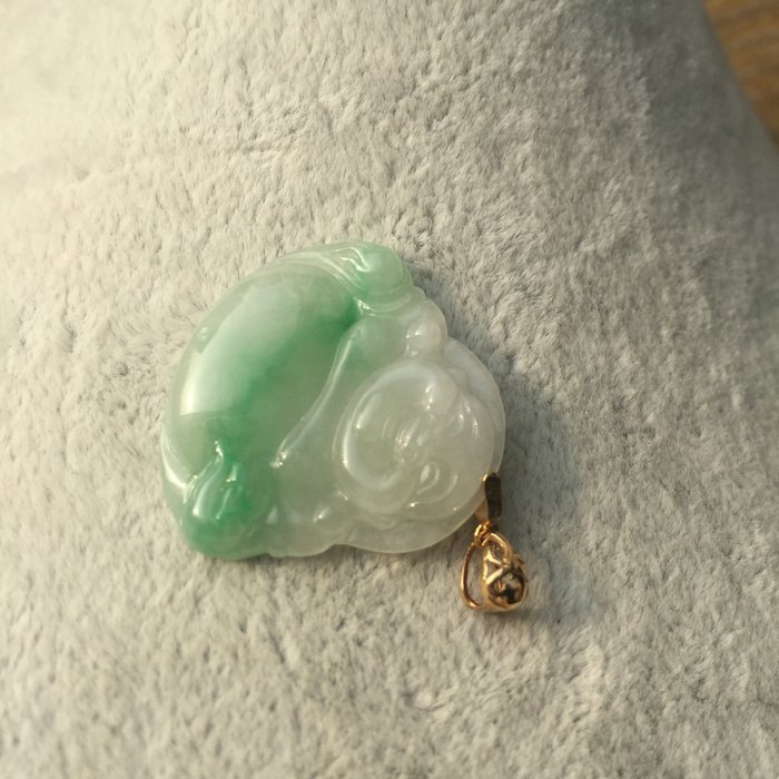 18K yellow gold 100% natural jade Buddha Pendant - Catawiki