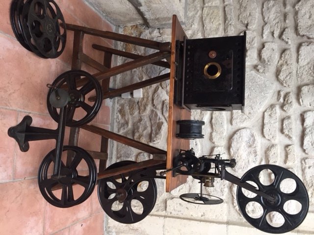 Old film projector with crank - beginning of the 20th century

