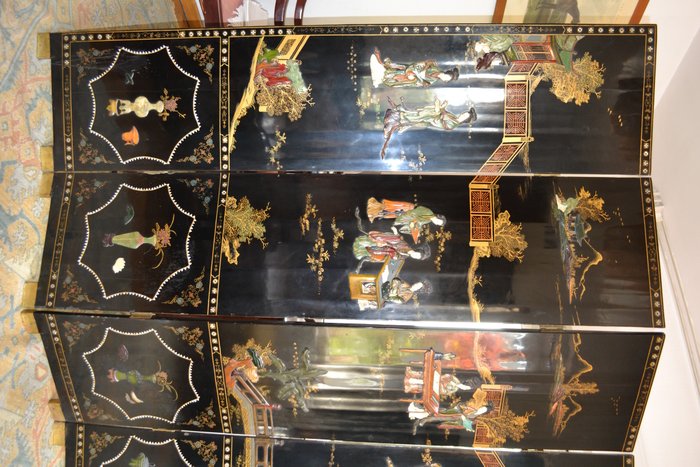 Folding screen - Origin: China - With mother-of-pearl - 20th century