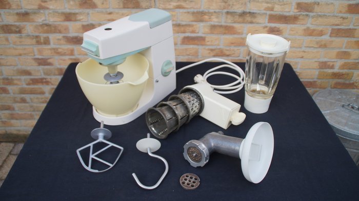Kenwood chef A701A food processor with all accessories - Catawiki