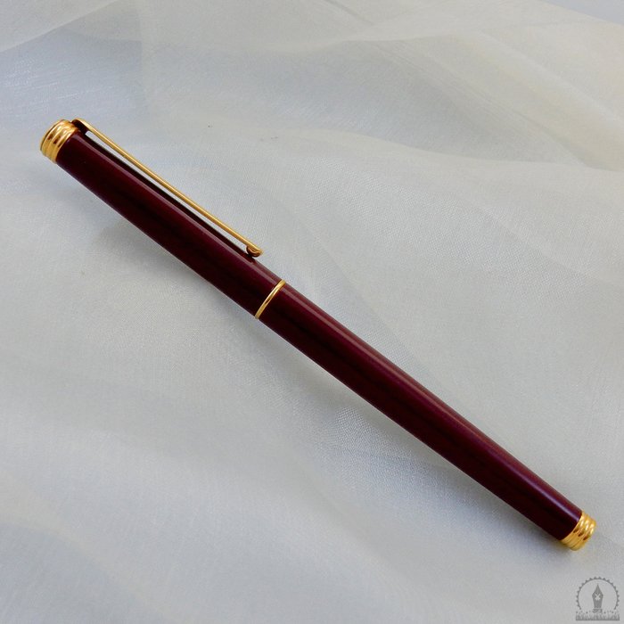 Vintage Diplomat Fountain Pen | Burgundy Lacquer GT | Medium Nib | New ...