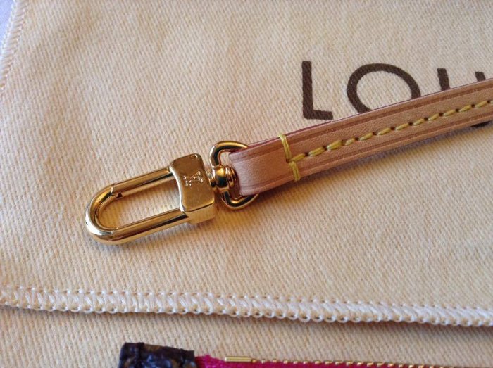 Louis Vuitton Leather Wrist Strap | SEMA Data Co-op