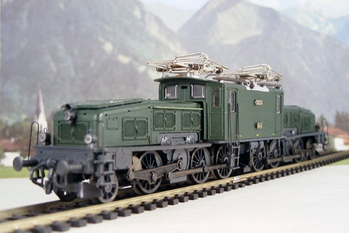 Roco H0 - 43538 - E-Lok Ce 6/8 II ‘Schweizer Krokodil’ der SBB CFF