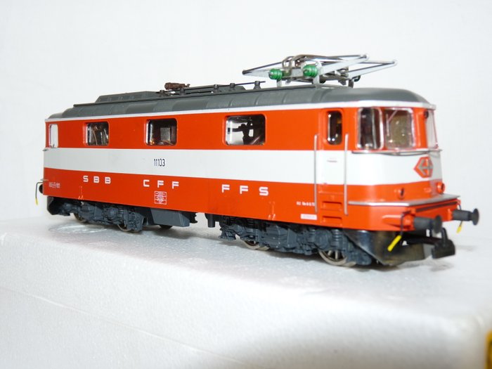 Details about   HO Scale HAG 211 Gleichstrom Swiss Express Re 4/4II Electric Loco #11103