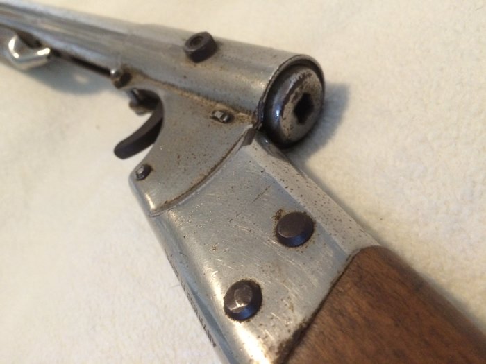 Rare Air Rifle “HAENEL 20” brand - around 1930 to 1950 - made in Germany - age - collector’s item