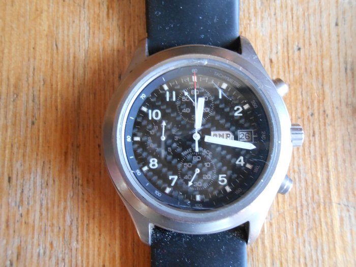 Reloj OMP de titanio para hombre. 2000