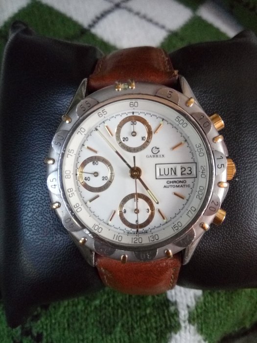 Reloj de pulsera Gabrix de los años 80 para hombre, con cronógrafo e indicador de día y fecha