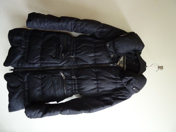 burberry winter vest