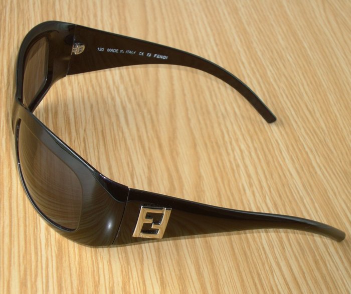 Fendi – Sunglasses – Ladies - Catawiki