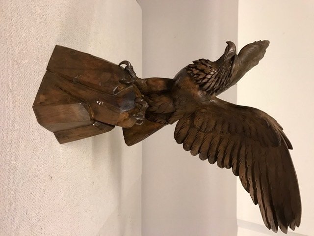 sculpture bois aigle