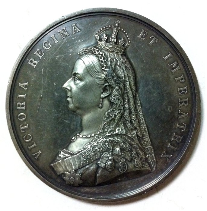 Regatul Unit. Silver Medal 1887 by J E Boehm & F Leighton Queen Victoria Golden Jubilee