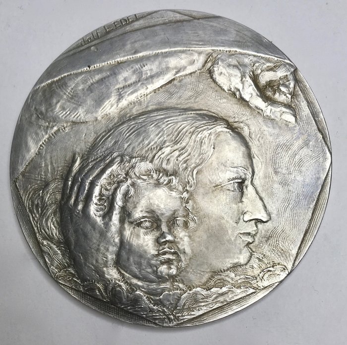 Dolf Ledel silvered bronze Art Deco medal La