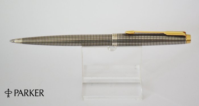 Bolígrafo Parker 75 cincelado, bañado en oro vermeil, plata de ley 925