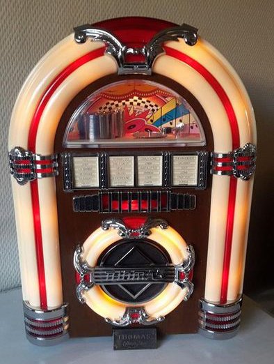 Retro Jukebox FM-AM Radio Cassette Player - THOMAS CR-11