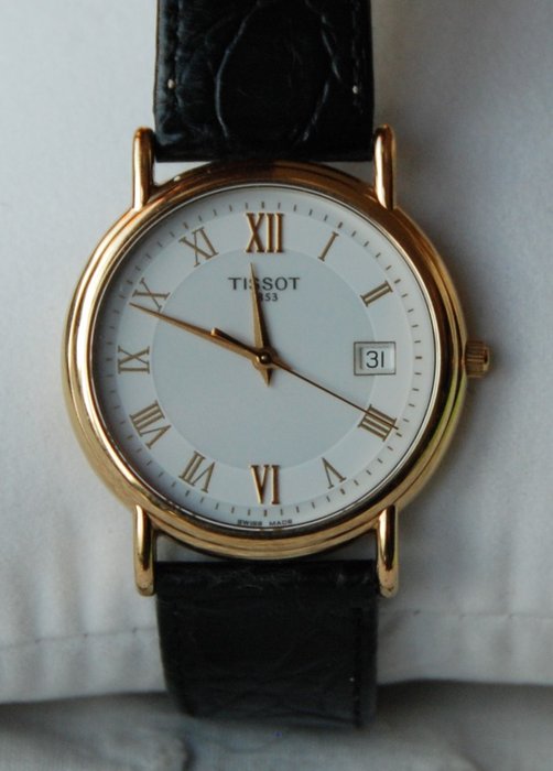 Reloj Tissot con caja de oro de 18 kt. N. 6667330 para hombre