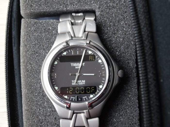 Tissot T690 – Titanium – Ana-Digi multifunction T65.7.488.61 (Aerospace) – Men's watch