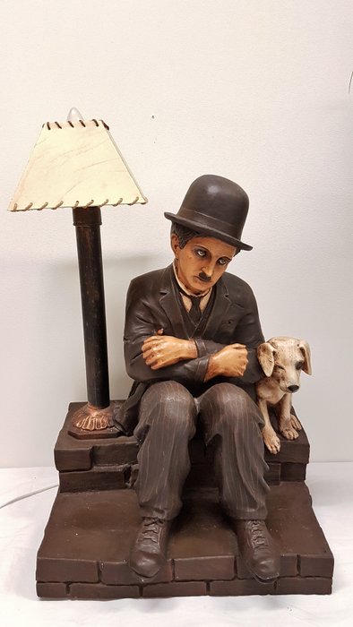 Charlie Chaplin large lamp