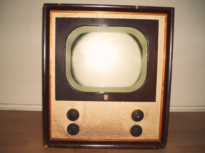 PHILIPS TX400 TELEVISIE - HET HONDENHOK 1950
