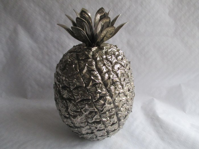 Turnwald for Freddotherm – luxury, pineapple design ice bucket, with a ...