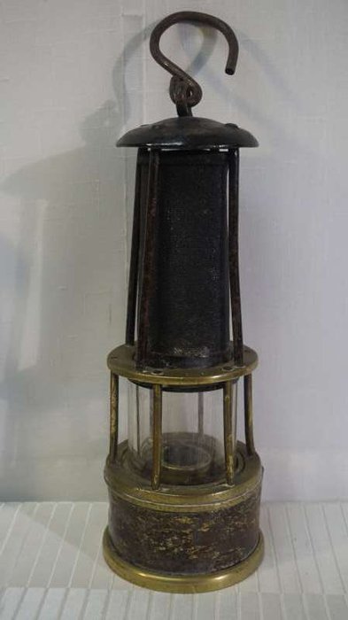 A. Dufranne et Castiaux - eine Minenarbeiterlampe aus Kupfer - Belgien - ca. 1876