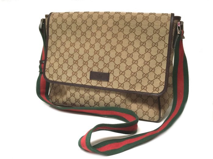 gucci purse with strap