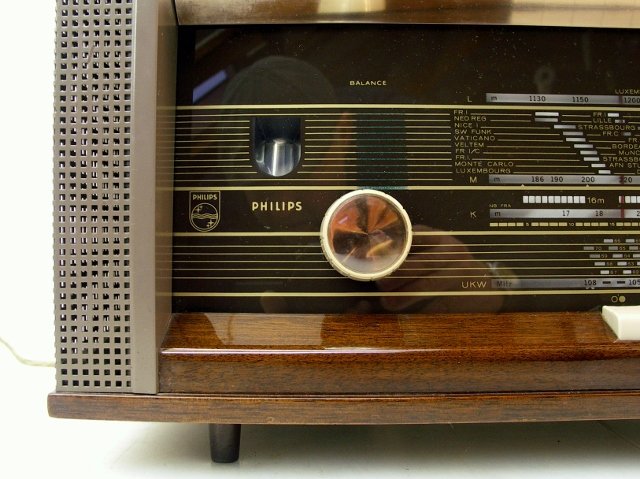 10 tubes radio Philips B5X44A - stereo from 1965 - Catawiki