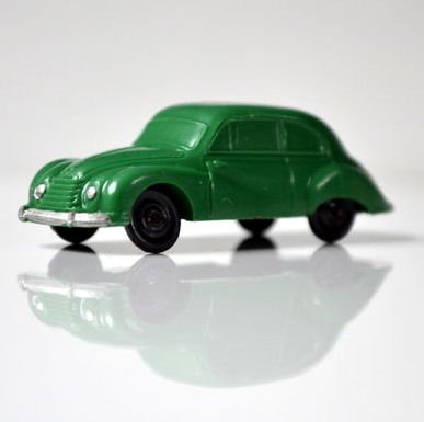 Marklin 860/6 DKW green   ho scale car  of 1953 version 1 