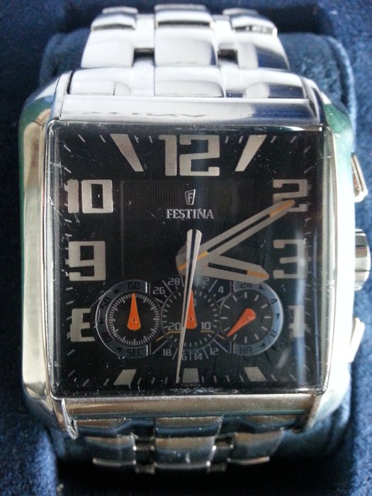 FESTINA chronograph Ref. F16355. Men's wristwatch 