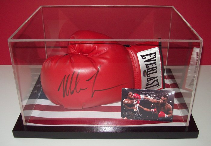 Original Everlast boxing glove signed by Iron Mike Tyson in Display ...