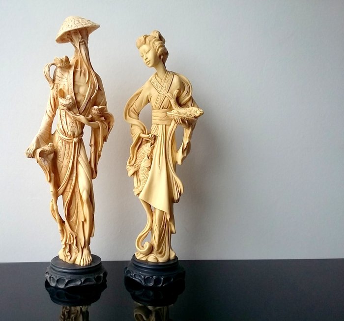 Chinese figures - large ornamental sculptures - Ivory

