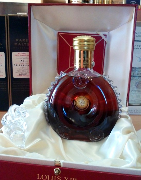 Remy Martin Louis XIII Cognac 90s in Baccarat Cristal 0.7 liters