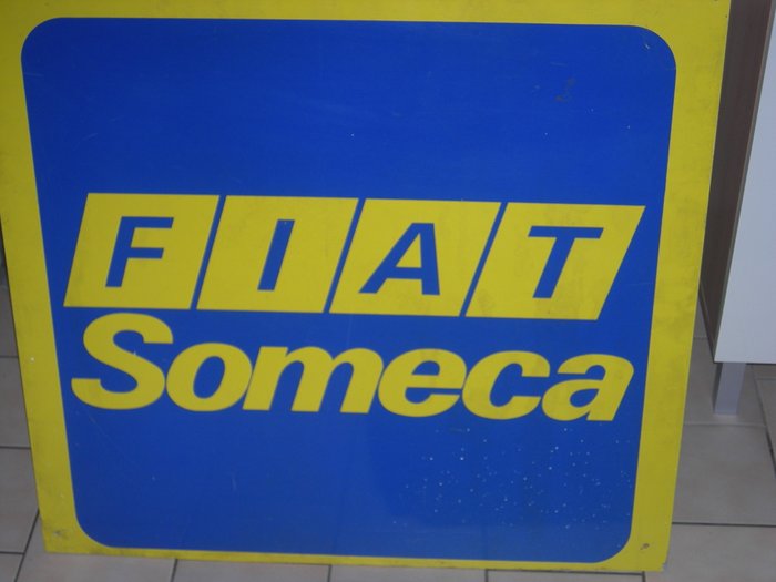 Señal Fiat Someca, años 1965-1970, muy poco común