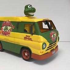 teenage mutant ninja turtles van toy