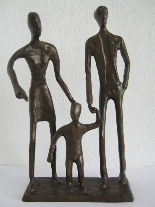 Black Large 24cm Mother Father Child Family Sculpture Ornament 
